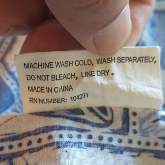 Armadillo Hawaiian Ocean Butterfly Button Down Shirt. Men's XL. Blue/White. - Picture 6 of 6